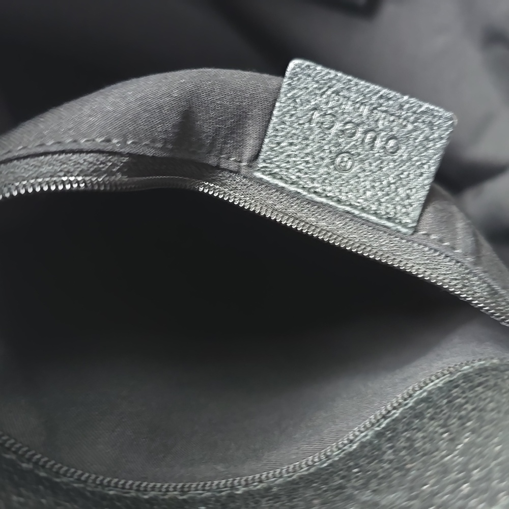 Black Gucci Date Night purse - Picture 16 of 16
